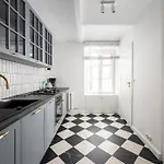 Szpitalna Centre By Bookinghost Apartman Varsó