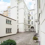 Szpitalna Centre By Bookinghost * Varsó